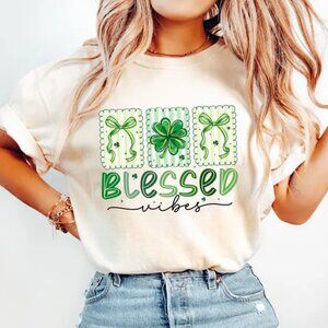 Cute Shamrock Bow Lucky Shirt, Irish Lucky Tee, Patricks Day Gift Shirt